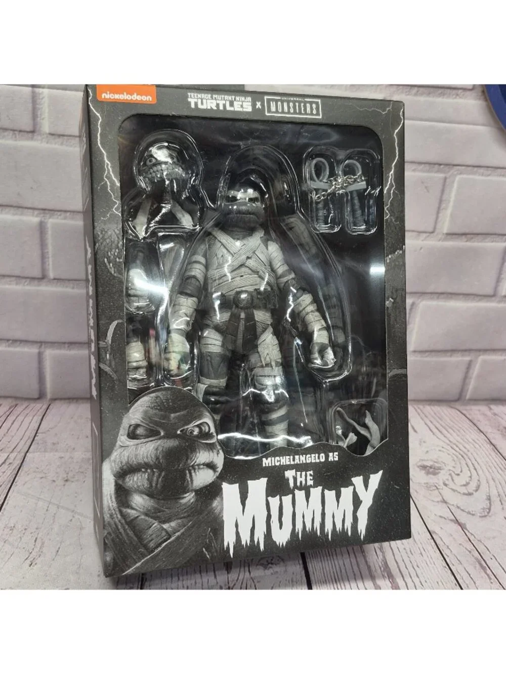 NECA TMNT Michelangelo As The Mummy‎ Universal Monsters Action Figure NEW